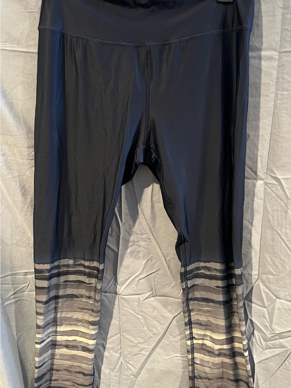 Navy Blue Capri Leggings with Striped Ombre Hem